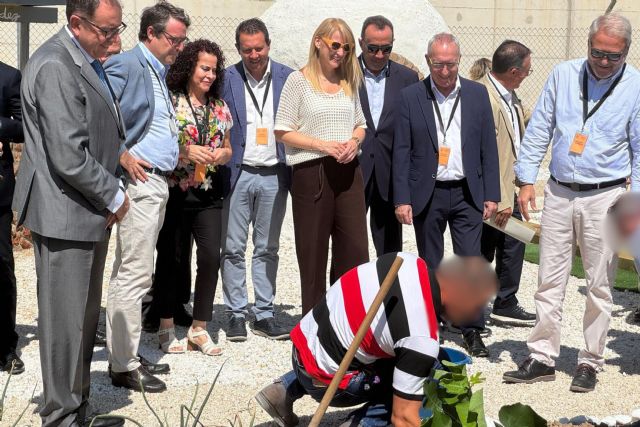 El alcalde de Mula asiste a la Semana Cultural Miguel Hernández en el Centro Penitenciario Murcia II El alcalde de Mula asiste a la Semana Cultural Miguel Hernández en el Centro Penitenciario Murcia II