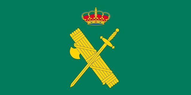 La Guardia Civil detiene a una menor por la comisión de dos robos en comercios de Campos del Río La Guardia Civil detiene a una menor por la comisión de dos robos en comercios de Campos del Río